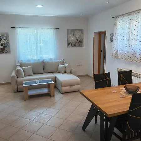 Apartament Forest Queen Pula