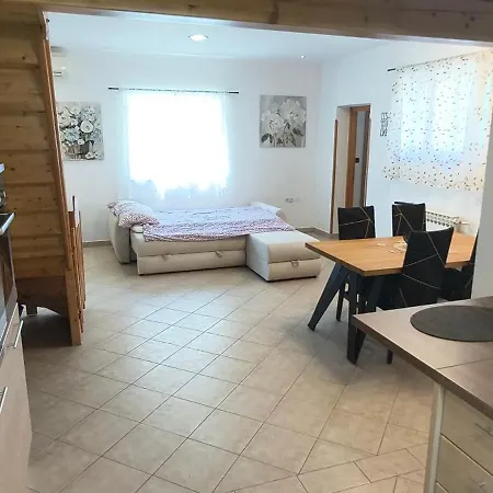 Apartament Forest Queen Pula