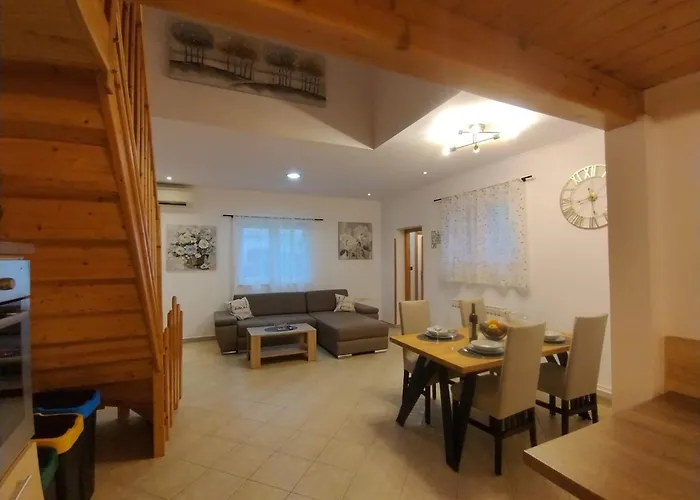 Forest Queen Apartman *